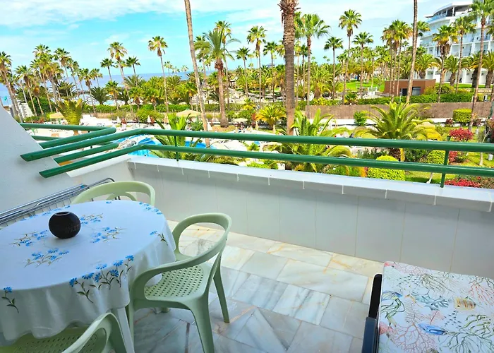 In Beachfront Complex In El Duque Area, Apartman Costa Adeje (Tenerife)