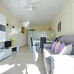 In Beachfront Complex In El Duque Area, Апартаменты *