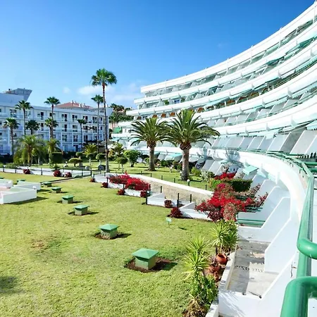 In Beachfront Complex In El Duque Area, 公寓 阿德耶