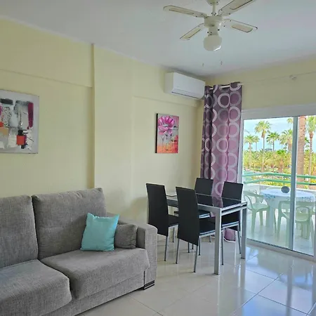 Apartment In Beachfront Complex In El Duque Area, Costa Adeje (Tenerife)