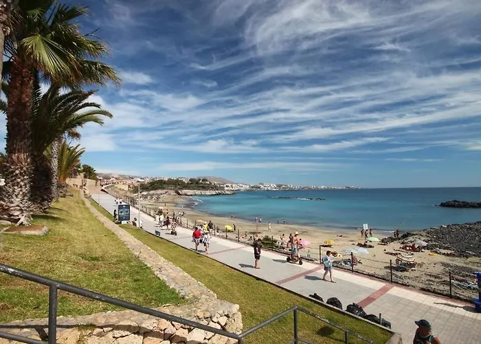 In Beachfront Complex In El Duque Area, Appartement *